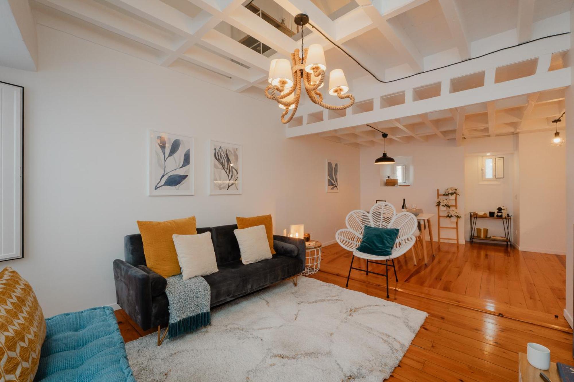 Stylish Getaway In A Mezzanine Flat By The Castle Lisboa Exterior foto