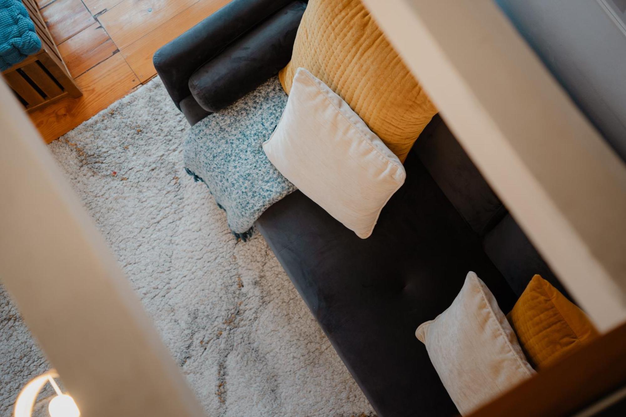 Stylish Getaway In A Mezzanine Flat By The Castle Lisboa Exterior foto