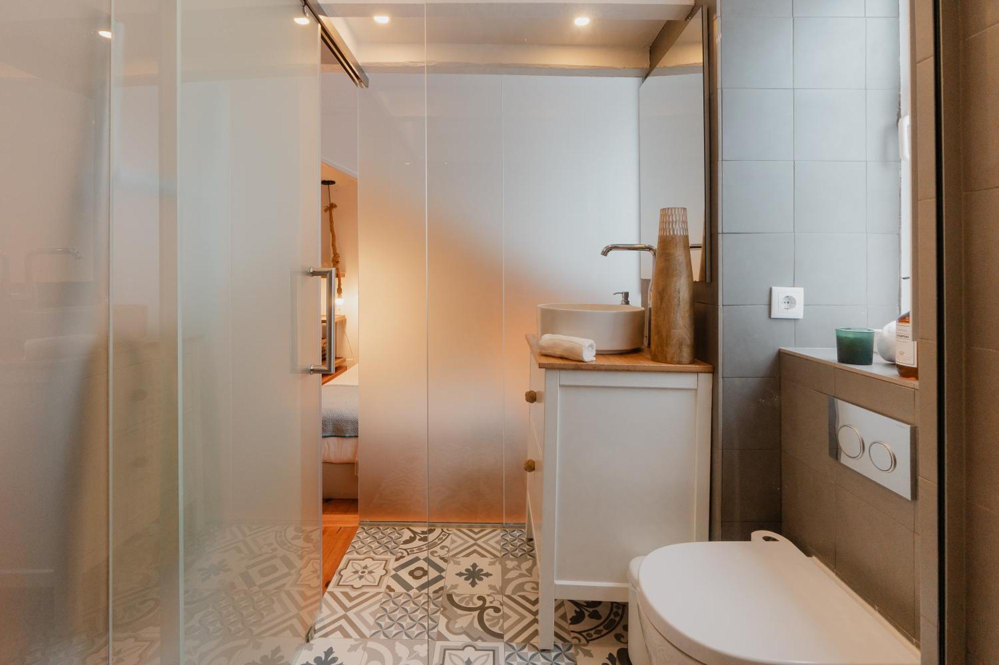 Stylish Getaway In A Mezzanine Flat By The Castle Lisboa Exterior foto