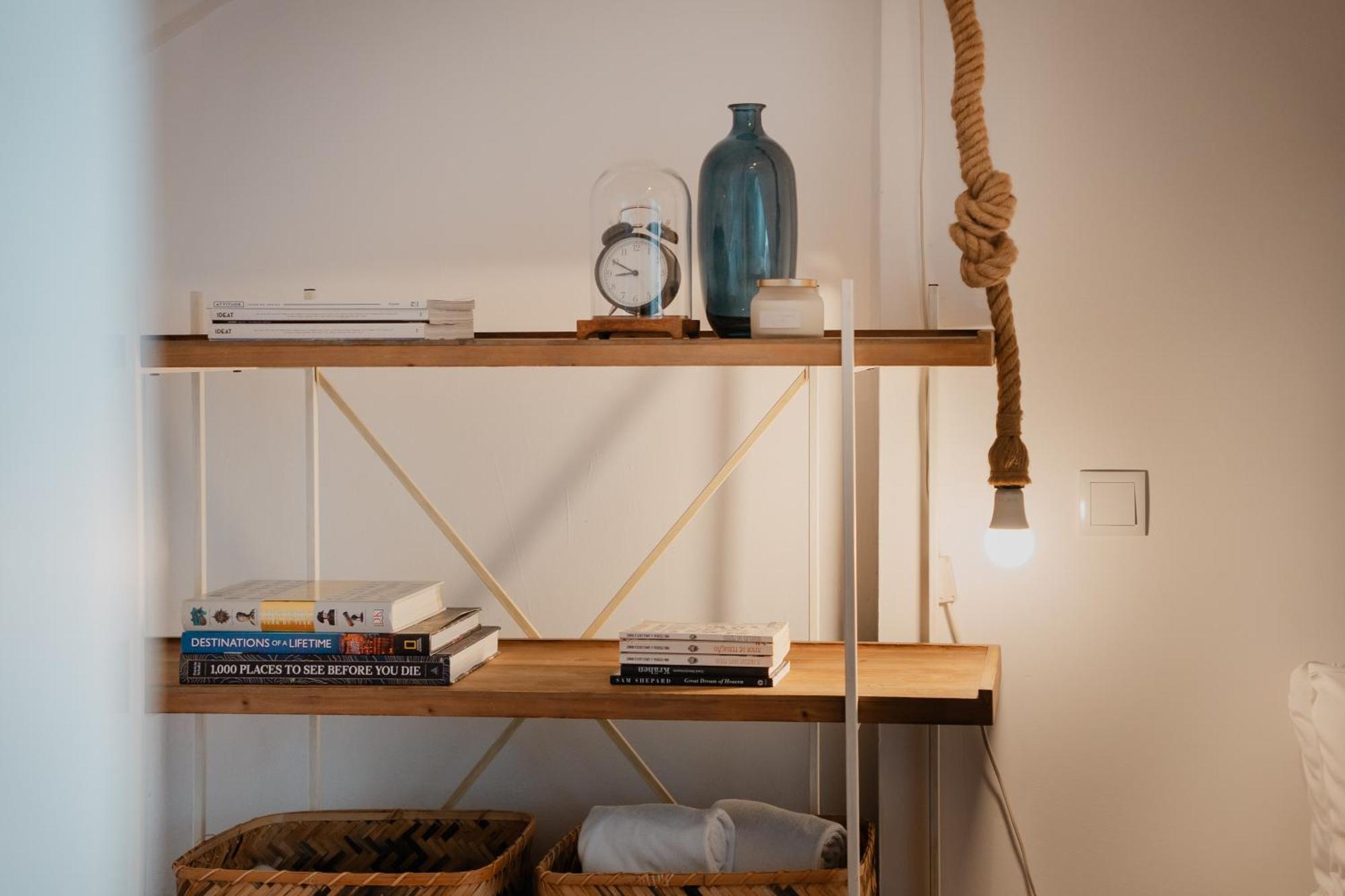 Stylish Getaway In A Mezzanine Flat By The Castle Lisboa Exterior foto